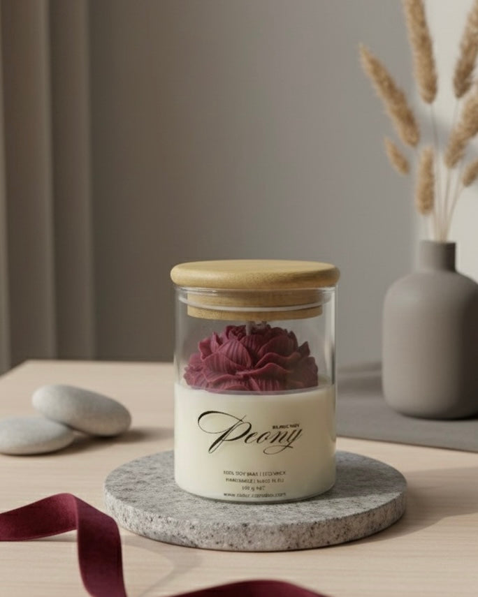 Божур от соев восък в буркан с дървен капак